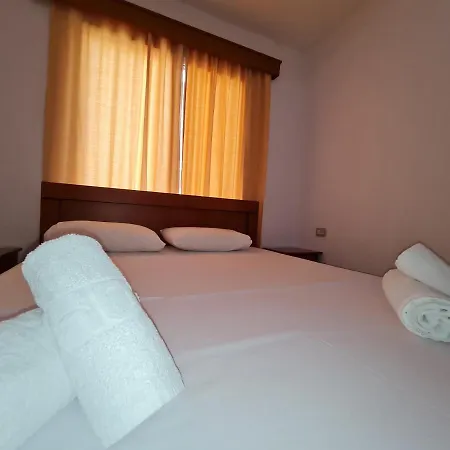 Gjordeni Apartment's Hotell Ksamil