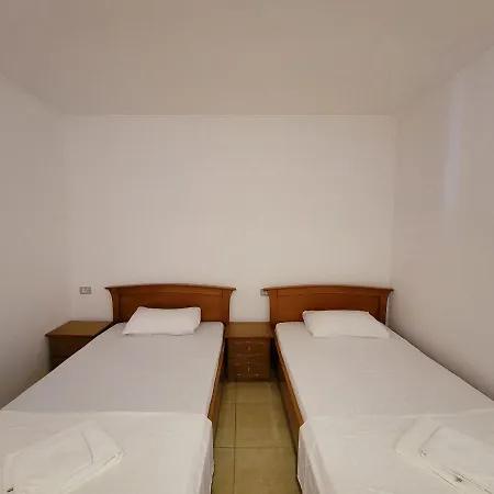 Gjordeni Apartment's Ξενοδοχείο